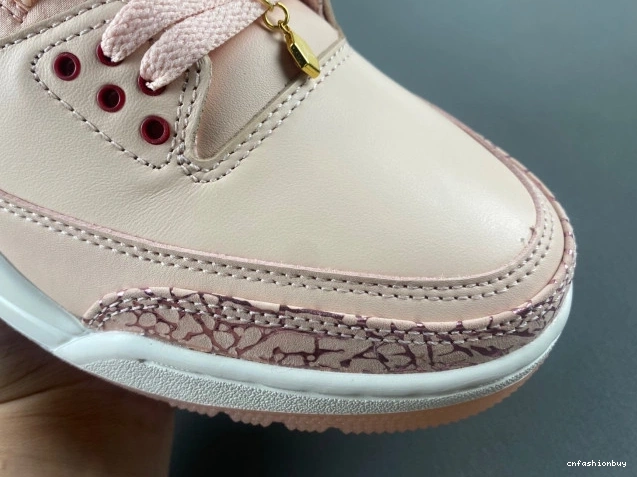 HJ0178-600 Day Air Jordan (W) Valentines 3 1110